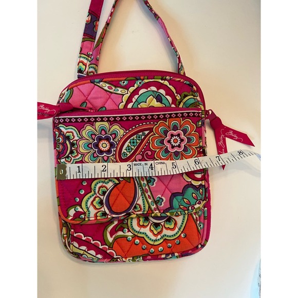Vera Bradley women’s small crossbody purse floral paisley pre-owned like new - Picture 5 of 9